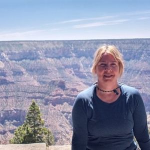 Meet your Posher, Vicki